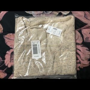 NWT Maurices slit sleeve top size XXL